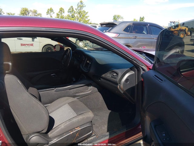 Продаж на аукціоні авто 2022 Dodge Challenger Sxt, vin: 2C3CDZAG6NH256894, номер лоту: 45454082