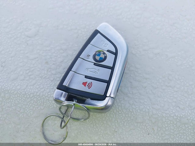 2021 Bmw X7 M50i მანქანა იყიდება აუქციონზე, vin: 5UXCX6C01M9E61735, აუქციონის ნომერი: 45454094