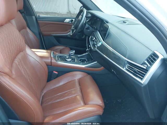 2021 Bmw X7 M50i მანქანა იყიდება აუქციონზე, vin: 5UXCX6C01M9E61735, აუქციონის ნომერი: 45454094