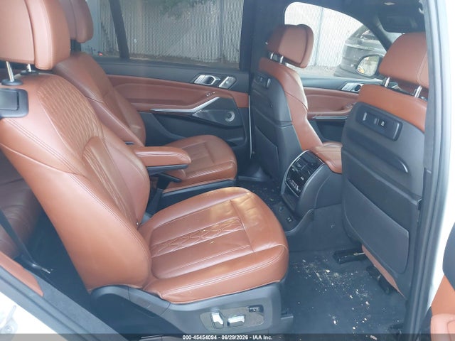 2021 Bmw X7 M50i მანქანა იყიდება აუქციონზე, vin: 5UXCX6C01M9E61735, აუქციონის ნომერი: 45454094