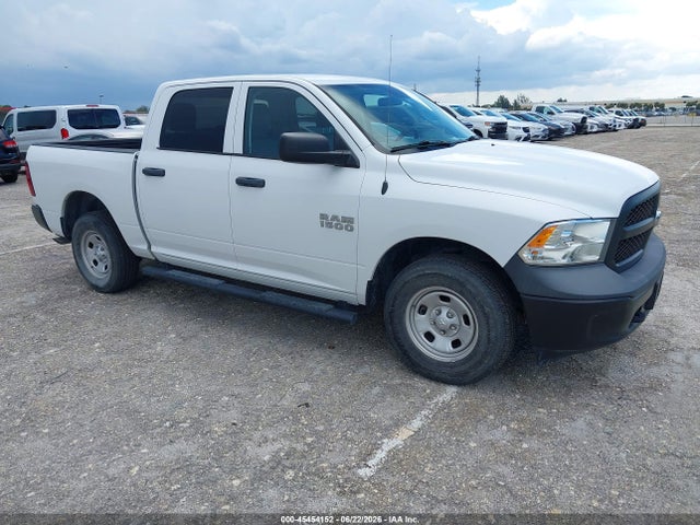 2018 Ram 1500 Tradesman  4x4 5'7 Box მანქანა იყიდება აუქციონზე, vin: 1C6RR7KG0JS300506, აუქციონის ნომერი: 45454152