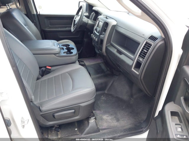 2018 Ram 1500 Tradesman  4x4 5'7 Box მანქანა იყიდება აუქციონზე, vin: 1C6RR7KG0JS300506, აუქციონის ნომერი: 45454152
