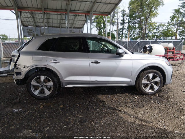 Продаж на аукціоні авто 2023 Audi Q5 Premium Plus 40 Tfsi Quattro S Tronic, vin: WA1BBAFY1P2007988, номер лоту: 45454166