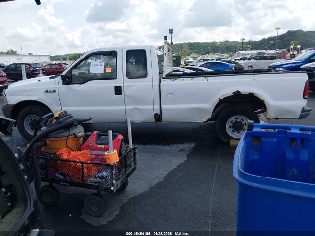 2003 Ford F-250 Lariat/xl/xlt მანქანა იყიდება აუქციონზე, vin: 1FTNX20L13EB86730, აუქციონის ნომერი: 45454186