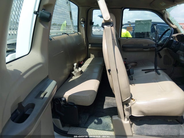 2003 Ford F-250 Lariat/xl/xlt მანქანა იყიდება აუქციონზე, vin: 1FTNX20L13EB86730, აუქციონის ნომერი: 45454186