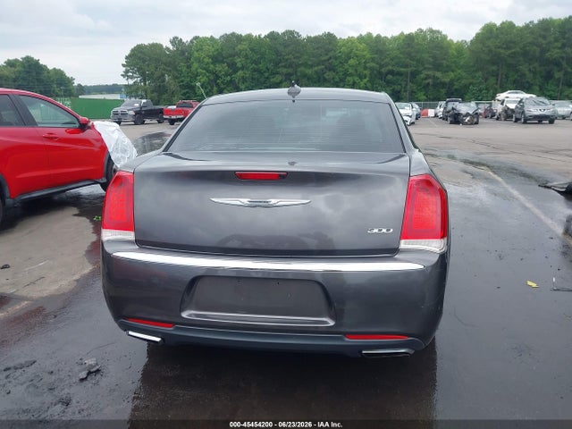 2015 Chrysler 300 Limited მანქანა იყიდება აუქციონზე, vin: 2C3CCAAG8FH920490, აუქციონის ნომერი: 45454200