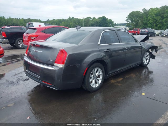 2015 Chrysler 300 Limited მანქანა იყიდება აუქციონზე, vin: 2C3CCAAG8FH920490, აუქციონის ნომერი: 45454200