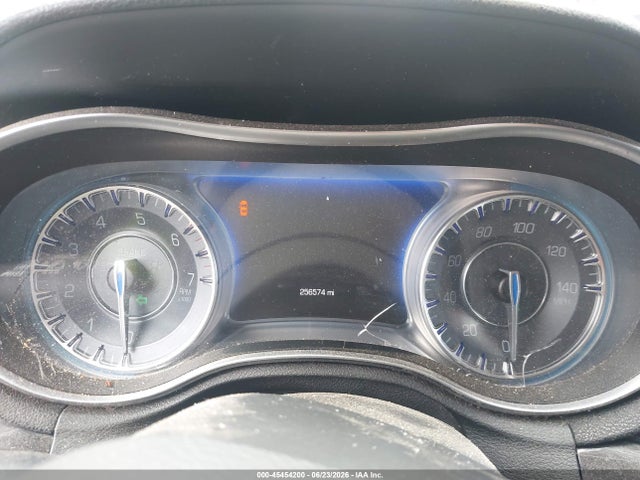 2015 Chrysler 300 Limited მანქანა იყიდება აუქციონზე, vin: 2C3CCAAG8FH920490, აუქციონის ნომერი: 45454200