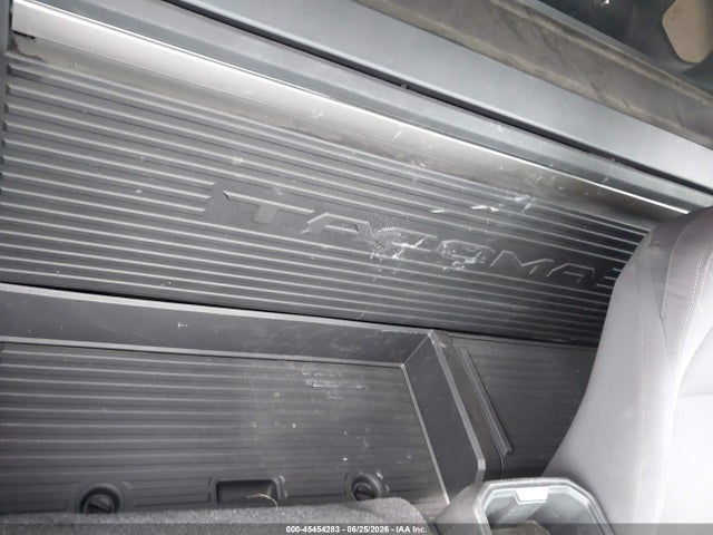 Toyota Tacoma Sr 2024 3TYJDAHN3RT011751 Image 8