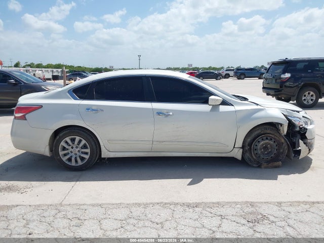 2015 Nissan Altima 2.5 S მანქანა იყიდება აუქციონზე, vin: 1N4AL3AP6FC211905, აუქციონის ნომერი: 45454288