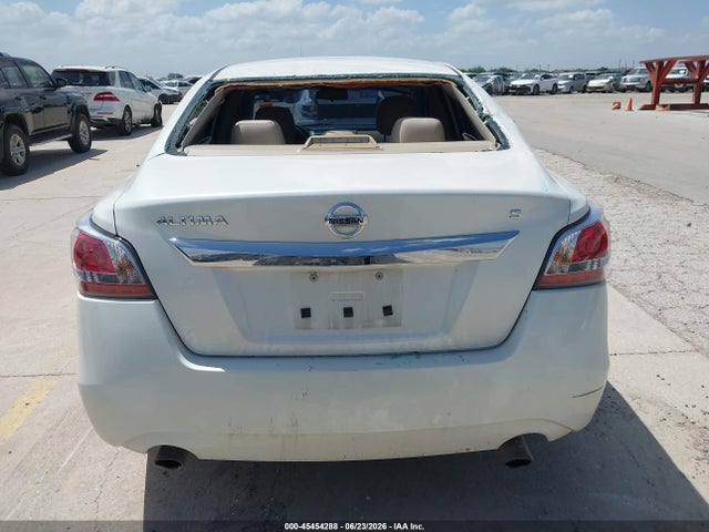 Nissan Altima 2.5 S 2015 1N4AL3AP6FC211905 Image 17