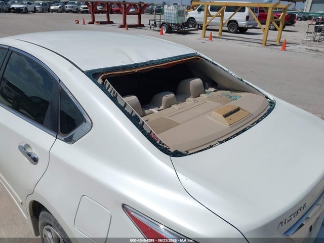 Nissan Altima 2.5 S 2015 1N4AL3AP6FC211905 Image 18