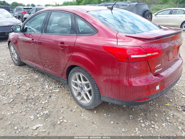 Ford FOCUS SE 2015 1FADP3F20FL346330 Image 3