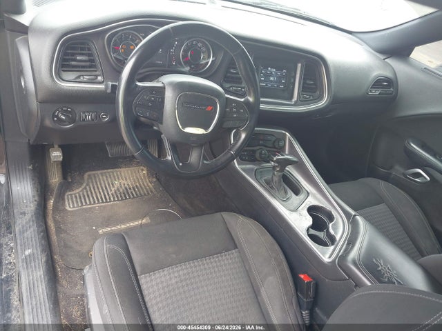 45454309 :رقم المزاد ، 2C3CDZAG9FH732797 vin ، 2015 Dodge Challenger Sxt مزاد بيع