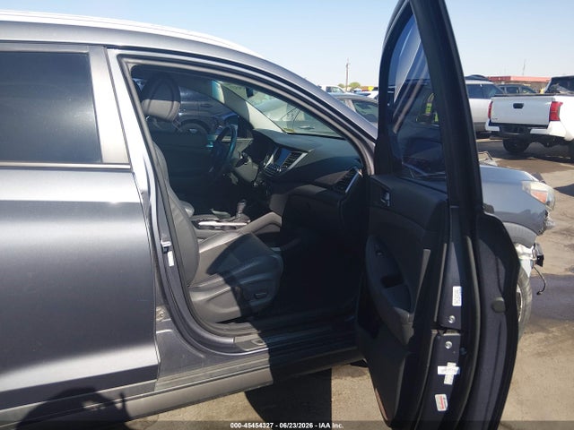 Auction sale of the 2016 Hyundai Tucson Limited, vin: KM8J33A29GU121198, lot number: 45454327