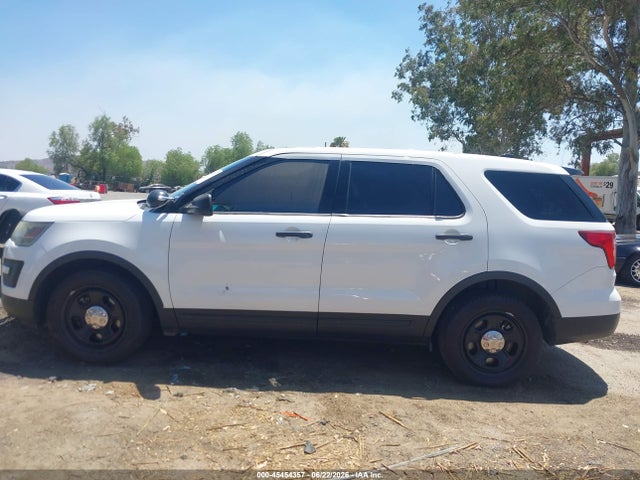 Ford Utility Police Interceptor 2017 1FM5K8AR5HGB55749 Image 14