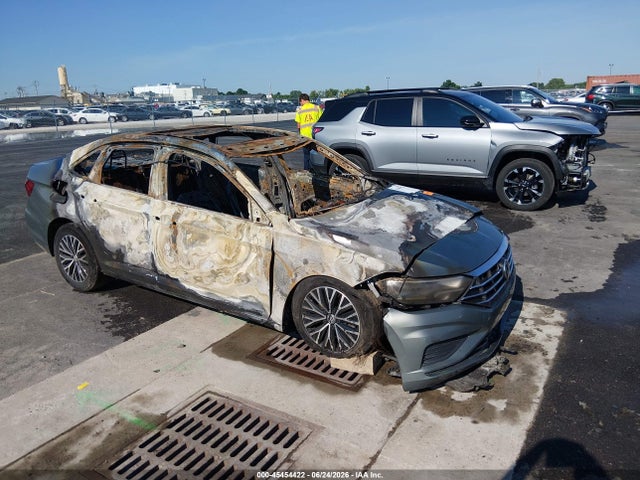 2019 Volkswagen Jetta 1.4t Sel მანქანა იყიდება აუქციონზე, vin: 3VWE57BU2KM115499, აუქციონის ნომერი: 45454422