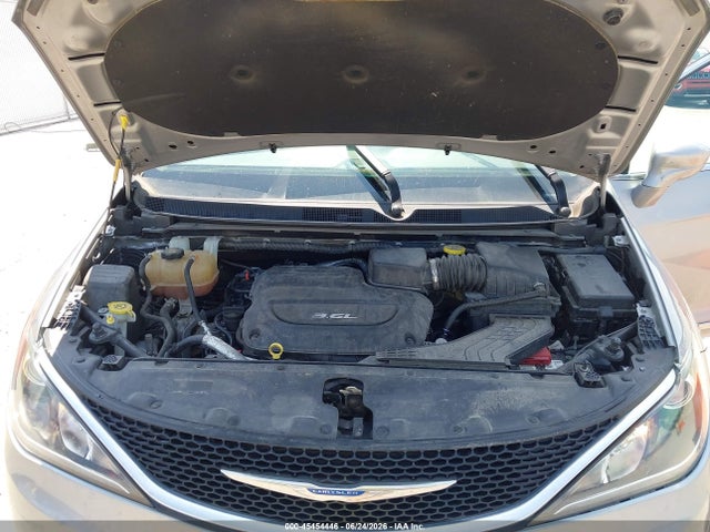 2018 Chrysler Pacifica Touring L მანქანა იყიდება აუქციონზე, vin: 2C4RC1BGXJR246575, აუქციონის ნომერი: 45454446
