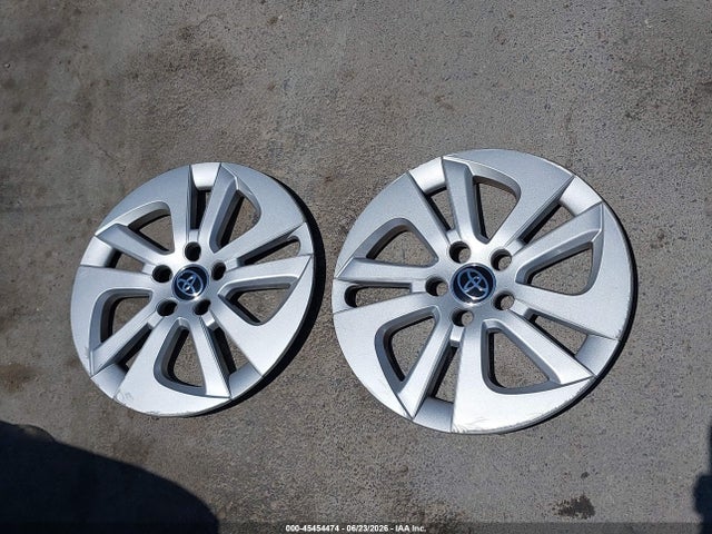 Toyota Prius Two 2016 JTDKBRFU6G3003334 Image 12