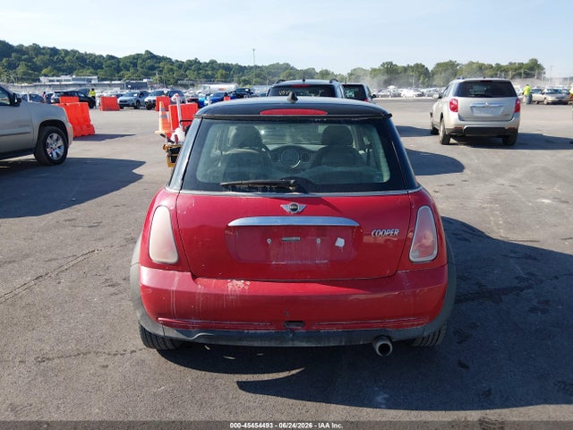 45454493 :رقم المزاد ، WMWRC33525TK60118 vin ، 2005 Mini Cooper مزاد بيع