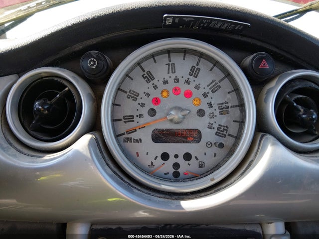 45454493 :رقم المزاد ، WMWRC33525TK60118 vin ، 2005 Mini Cooper مزاد بيع