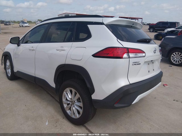 Toyota Corolla Cross Le 2023 7MUCAAAG7PV059927 Image 3