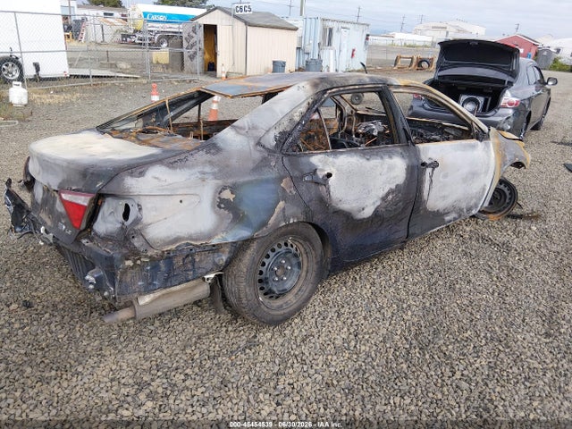 4T1BD1FK4HU208376 Toyota Camry Hybrid Le