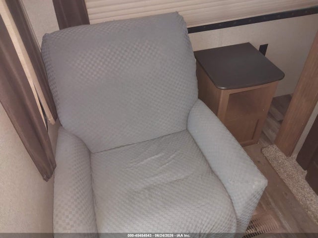 Keystone Rv Laredo 2018 4YDF26828JV601073 Image 8