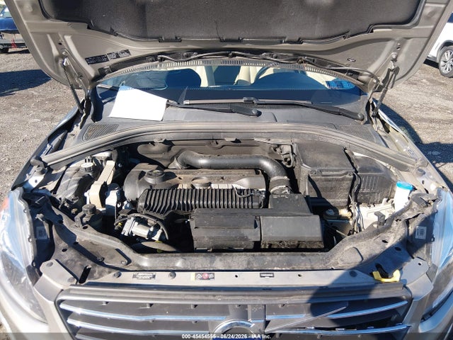 Aukcja sprzedaży 2016 Volvo Xc60 T5 Premier, vin: YV4612RK2G2805498, numer aukcji: 45454555