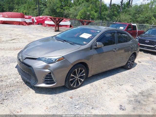 Toyota COROLLA SE 2017 5YFBURHE9HP615603 Image 2