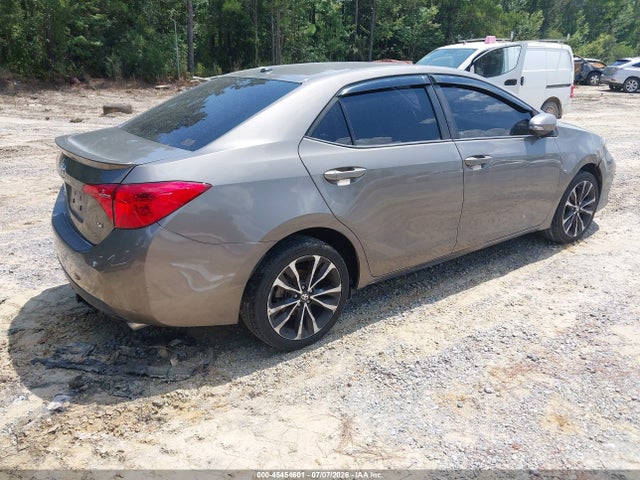 Toyota COROLLA SE 2017 5YFBURHE9HP615603 Image 4