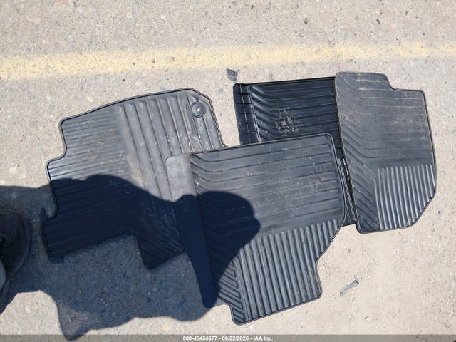2026 Chevrolet Silverado 1500 4wd  Short Bed Lt With 2fl მანქანა იყიდება აუქციონზე, vin: 3GCPKKEK8TG179483, აუქციონის ნომერი: 45454677