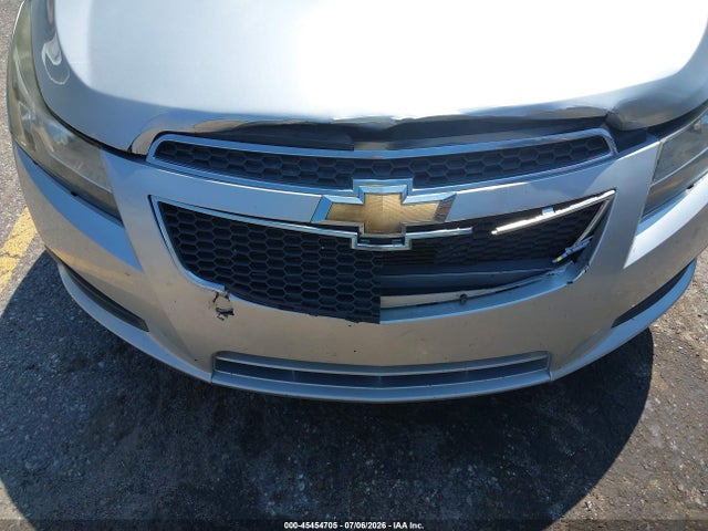 1G1PA5SG6E7293543 Chevrolet Cruze Ls Auto