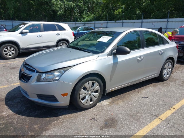 1G1PA5SG6E7293543 Chevrolet Cruze Ls Auto