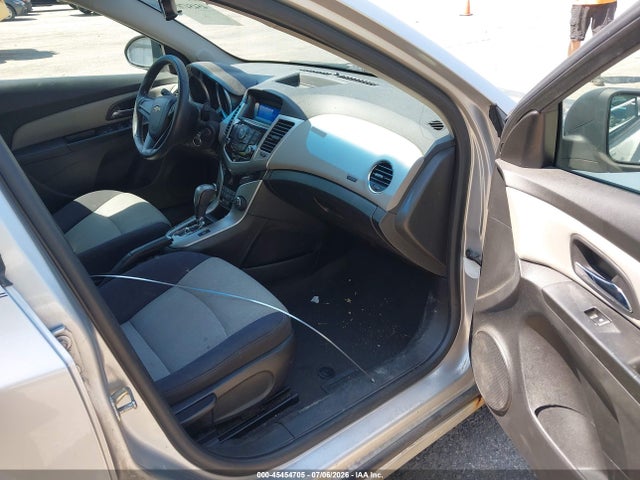 1G1PA5SG6E7293543 Chevrolet Cruze Ls Auto