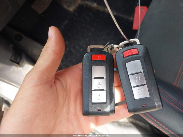 45454795 :رقم المزاد ، JA4AR3AW5JZ020041 vin ، 2018 Mitsubishi Outlander Sport 2.4 Se مزاد بيع