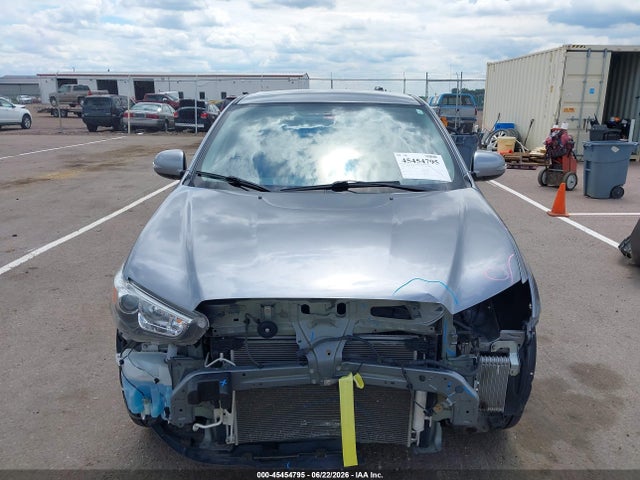 45454795 :رقم المزاد ، JA4AR3AW5JZ020041 vin ، 2018 Mitsubishi Outlander Sport 2.4 Se مزاد بيع