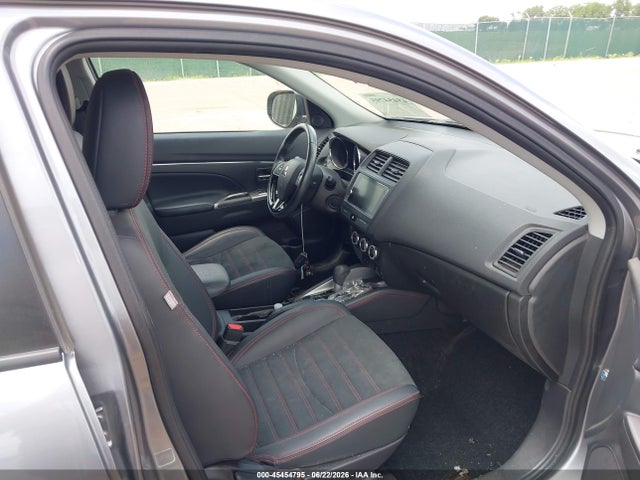 45454795 :رقم المزاد ، JA4AR3AW5JZ020041 vin ، 2018 Mitsubishi Outlander Sport 2.4 Se مزاد بيع