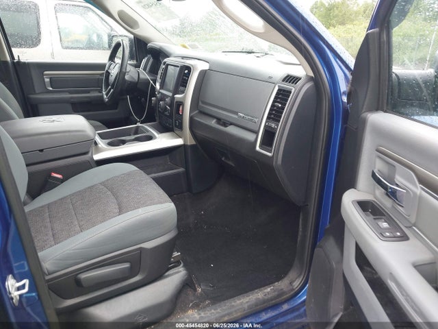 45454820 :رقم المزاد ، 3C6RR7LT1HG544808 vin ، 2017 Ram 1500 Big Horn  4x4 5'7 Box مزاد بيع