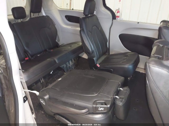 2018 Chrysler Pacifica Touring L Plus მანქანა იყიდება აუქციონზე, vin: 2C4RC1EG1JR121315, აუქციონის ნომერი: 45454826