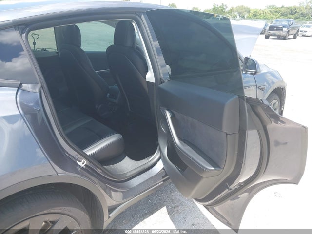 45454828 :رقم المزاد ، 7SAYGDEE1NF306954 vin ، 2022 Tesla Model Y Long Range Dual Motor All-wheel Drive مزاد بيع