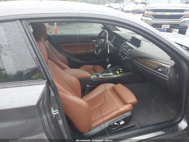 45454839 :رقم المزاد ، WBA2G3C30HV641415 vin ، 2017 Bmw M240i Xdrive مزاد بيع