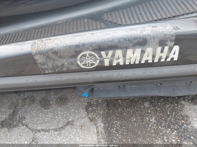 45454850 :رقم المزاد ، YAMA2412F414 vin ، 2014 Yamaha Vx Deluxe مزاد بيع