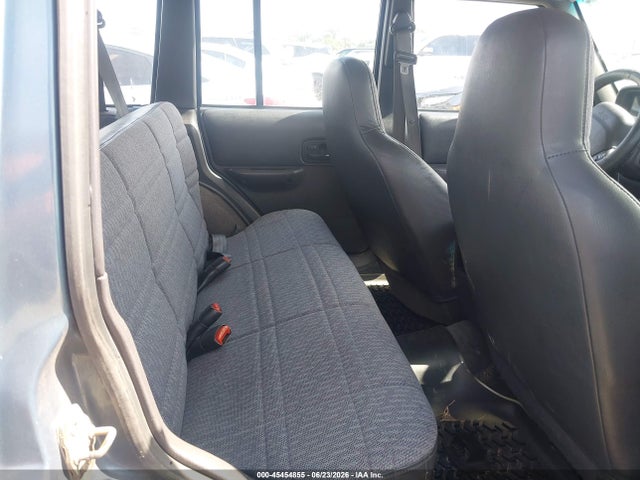 45454855 :رقم المزاد ، 1J4FT68S1XL558050 vin ، 1999 Jeep Cherokee Classic/sport مزاد بيع
