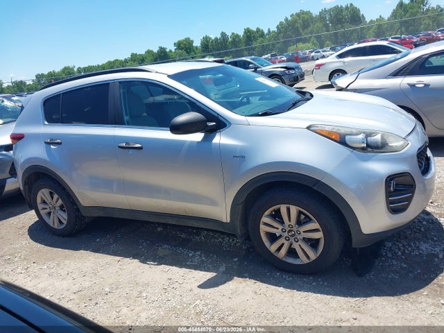 KNDPMCAC2H7238237 KIA Sportage Lx