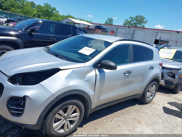 KNDPMCAC2H7238237 KIA Sportage Lx