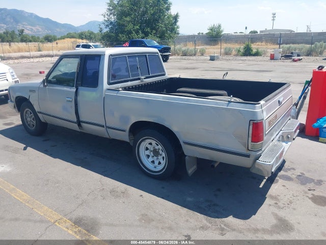 1985 Nissan 720 King Cab მანქანა იყიდება აუქციონზე, vin: JN6ND06S4FW013551, აუქციონის ნომერი: 45454879