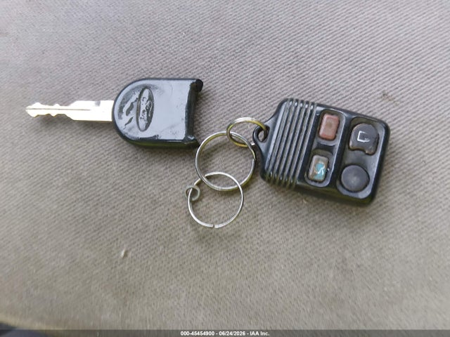 45454900 :رقم المزاد ، 1FAFP53U57A106536 vin ، 2007 Ford Taurus Se مزاد بيع