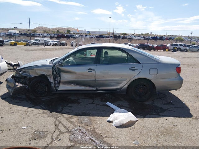 2005 Toyota Camry Le მანქანა იყიდება აუქციონზე, vin: 4T1BE32K65U637609, აუქციონის ნომერი: 45454931