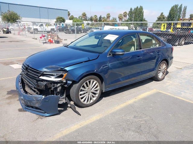 3VWD17AJ2FM404015 Volkswagen Jetta 1.8t Se